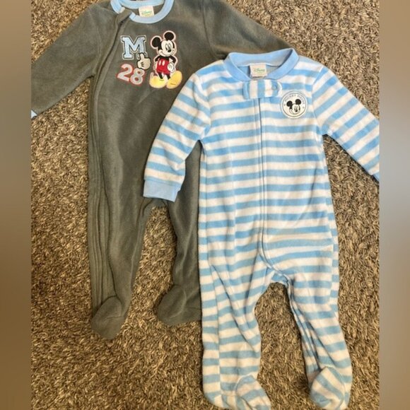 Disney baby Mickey Mouse footed fleece pajama sleepers 3-6 months - Picture 1 of 5